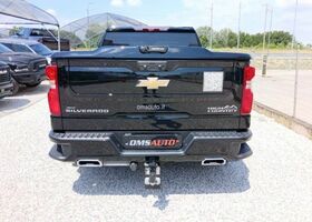 Шевроле Сильверадо 2024 в Европе на Automoto.ua Черный Шевроле Сильверадо, объемом двигателя 6.16 л и пробегом 30 тыс. км за 93702 $, фото 6 на Automoto.ua