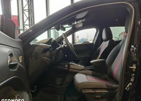 Альфа Ромео Джуниор 2025 в Европе на Automoto.ua Красный Альфа Ромео Джуниор, объемом двигателя 1 л и пробегом 1 тыс. км за 35473 $, фото 6 на Automoto.ua