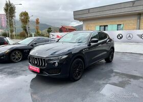 Мазераті Леванте 2018 у Європі на Automoto.ua Чорний Мазераті Леванте, об'ємом двигуна 0 л та пробігом 89 тис. км за 58354 $, фото 1 на Automoto.ua