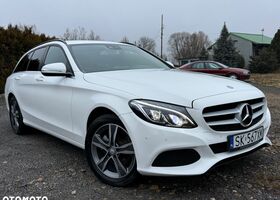 Мерседес Ц-Класс 2015 в Европе на Automoto.ua Белый Мерседес Ц-Класс, объемом двигателя 1 л и пробегом 280 тыс. км за 49900 $, фото 10 на Automoto.ua