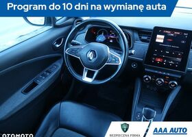 Рено Зое, об'ємом двигуна 0 л та пробігом 51 тис. км за 15767 $, фото 7 на Automoto.ua