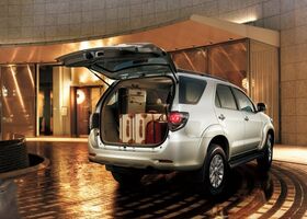 Toyota Fortuner 2016 на тест-драйве, фото 5