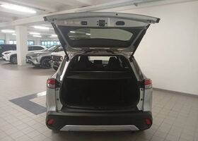 Тойота Corolla Cross 2023 в Европе на Automoto.ua Серый Тойота Corolla Cross, объемом двигателя 1.99 л и пробегом 39 тыс. км за 35897 $, фото 10 на Automoto.ua