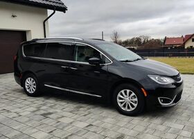 Крайслер Pacifica, об'ємом двигуна 3.61 л та пробігом 114 тис. км за 25702 $, фото 8 на Automoto.ua