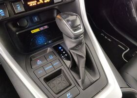 Тойота РАВ 4 2022 в Европе на Automoto.ua Серый Тойота РАВ 4, объемом двигателя 2.49 л и пробегом 82 тыс. км за 37026 $, фото 12 на Automoto.ua