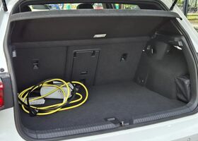 Фольксваген Golf GTE 2021 у Європі на Automoto.ua Білий Фольксваген Golf GTE, об'ємом двигуна 1.4 л та пробігом 71 тис. км за 30146 $, фото 9 на Automoto.ua