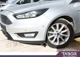 Форд Фокус 2017 у Європі на Automoto.ua Срібний Форд Фокус, об'ємом двигуна 4 л та пробігом 73 тис. км за 19206 $, фото 4 на Automoto.ua