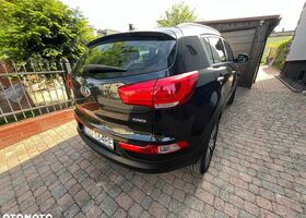 Кіа Sportage, об'ємом двигуна 2 л та пробігом 200 тис. км за 12289 $, фото 5 на Automoto.ua