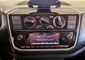 Фольксваген Ап 2019 у Європі на Automoto.ua Білий Фольксваген Ап, об'ємом двигуна 1 л та пробігом 132 тис. км за 7599 $, фото 13 на Automoto.ua