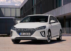 Hyundai Ioniq 2020 на тест-драйве, фото 4