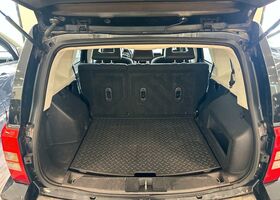 Джип Патриот 2009 в Европе на Automoto.ua Черный Джип Патриот, объемом двигателя 1.97 л и пробегом 230 тыс. км за 5500 $, фото 5 на Automoto.ua