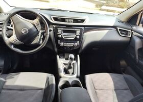 Ніссан Кашкай 2014 у Європі на Automoto.ua Білий Ніссан Кашкай, об'ємом двигуна 1.46 л та пробігом 162 тис. км за 10490 $, фото 6 на Automoto.ua