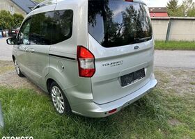 Форд Tourneo Courier, объемом двигателя 1.57 л и пробегом 157 тыс. км за 4514 $, фото 4 на Automoto.ua