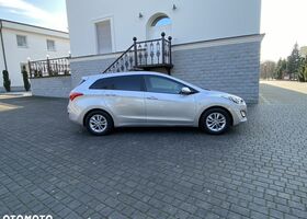 Хендай i30, объемом двигателя 1.4 л и пробегом 161 тыс. км за 5810 $, фото 3 на Automoto.ua