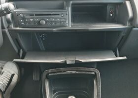 Рено Гранд Эспейс 2012 в Европе на Automoto.ua Серебряный Рено Гранд Эспейс, объемом двигателя 2 л и пробегом 257 тыс. км за 4590 $, фото 16 на Automoto.ua