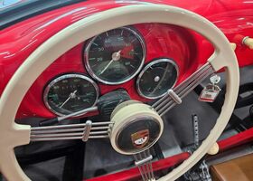 Порше 356 1955 у Європі на Automoto.ua Червоний Порше 356, об'ємом двигуна 0 л та пробігом 10 тис. км за 75379 $, фото 5 на Automoto.ua