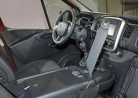 Opel Vivaro пасс. null на тест-драйве, фото 8