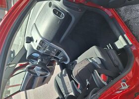 Червоний Сузукі Сплеш, об'ємом двигуна 1 л та пробігом 156 тис. км за 4315 $, фото 5 на Automoto.ua