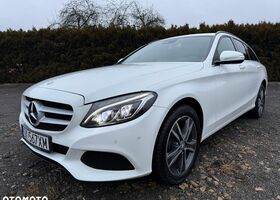 Мерседес Ц-Класс 2015 в Европе на Automoto.ua Белый Мерседес Ц-Класс, объемом двигателя 1 л и пробегом 280 тыс. км за 49900 $, фото 17 на Automoto.ua
