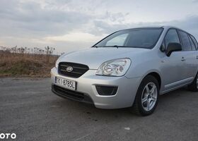 Киа Каренс, объемом двигателя 2 л и пробегом 225 тыс. км за 3369 $, фото 16 на Automoto.ua