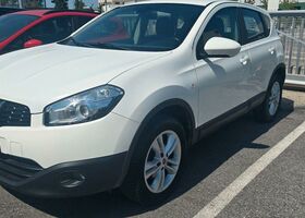 Ниссан Кашкай 2013 в Европе на Automoto.ua Белый Ниссан Кашкай, объемом двигателя 1.46 л и пробегом 190 тыс. км за 5999 $, фото 4 на Automoto.ua