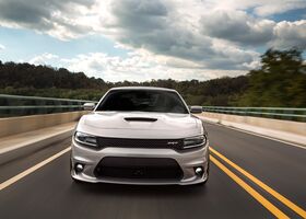 Dodge Charger 2018 на тест-драйве, фото 2