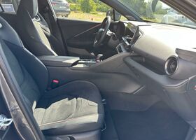 Тойота C-HR 2025 у Європі на Automoto.ua Тойота C-HR, об'ємом двигуна 1.99 л та пробігом 7 тис. км за 42960 $, фото 5 на Automoto.ua
