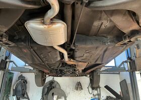 Мерседес 200 1983 в Европе на Automoto.ua Красный Мерседес 200, объемом двигателя 1.98 л и пробегом 222 тыс. км за 7831 $, фото 9 на Automoto.ua