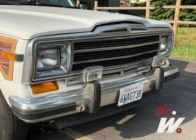 Джип Wagoneer 1988 у Європі на Automoto.ua Білий Джип Wagoneer, об'ємом двигуна 0 л та пробігом 117 тис. км за 49656 $, фото 4 на Automoto.ua