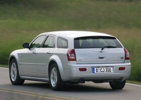 Крайслер 300, Универсал 2004 - н.в. Touring 5.7 i V8 16V