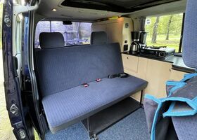 Фольксваген Transporter 2003 в Европе на Automoto.ua Синий Фольксваген Transporter, объемом двигателя 0 л и пробегом 408 тыс. км за 16934 $, фото 12 на Automoto.ua