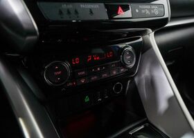 Мицубиси Eclipse Cross 2019 в Европе на Automoto.ua Синий Мицубиси Eclipse Cross, объемом двигателя 1.5 л и пробегом 95 тыс. км за 21246 $, фото 25 на Automoto.ua