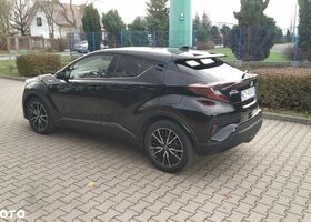 Тойота C-HR, объемом двигателя 1.8 л и пробегом 61 тыс. км за 18726 $, фото 2 на Automoto.ua