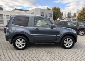 Міцубісі Паджеро 2007 у Європі на Automoto.ua Сірий Міцубісі Паджеро, об'ємом двигуна 3.2 л та пробігом 153 тис. км за 14999 $, фото 9 на Automoto.ua