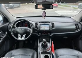 Кіа Sportage, об'ємом двигуна 1.69 л та пробігом 172 тис. км за 10691 $, фото 6 на Automoto.ua