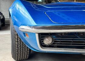 Шевроле Корвет 1969 в Европе на Automoto.ua Синий Шевроле Корвет, объемом двигателя 5.7 л и пробегом 103 тыс. км за 33496 $, фото 4 на Automoto.ua