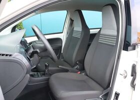 Фольксваген Ап 2018 у Європі на Automoto.ua Білий Фольксваген Ап, об'ємом двигуна 1 л та пробігом 25 тис. км за 11266 $, фото 11 на Automoto.ua