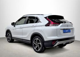Міцубісі Eclipse Cross 2022 у Європі на Automoto.ua Білий Міцубісі Eclipse Cross, об'ємом двигуна 2.36 л та пробігом 62 тис. км за 25195 $, фото 1 на Automoto.ua