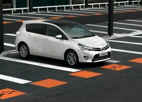 Toyota Verso 2016 на тест-драйве, фото 8