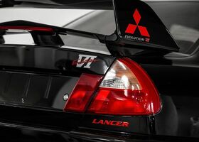 Чорний Міцубісі Lancer, об'ємом двигуна 2 л та пробігом 69 тис. км за 109936 $, фото 4 на Automoto.ua