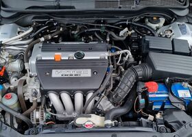 Сірий Хонда Аккорд, об'ємом двигуна 2 л та пробігом 139 тис. км за 8978 $, фото 9 на Automoto.ua