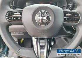 Альфа Ромео Джуниор 2025 в Европе на Automoto.ua Синий Альфа Ромео Джуниор, объемом двигателя 1 л и пробегом 7 тыс. км за 31693 $, фото 34 на Automoto.ua