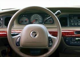 Меркури Гранд Маркиз, Седан 2000 - н.в. 4.6 V8 (223 hp)