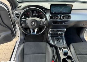 Мерседес X-Class 2018 у Європі на Automoto.ua Білий Мерседес X-Class, об'ємом двигуна 2.3 л та пробігом 85 тис. км за 149000 $, фото 28 на Automoto.ua