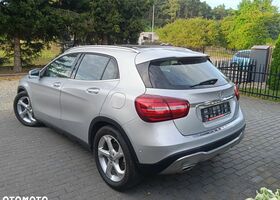 Мерседес ГЛА-Класс 2019 в Европе на Automoto.ua Серый Мерседес ГЛА-Класс, объемом двигателя 1 л и пробегом 88 тыс. км за 20218 $, фото 5 на Automoto.ua