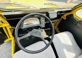 Жовтий Сітроен 2CV, об'ємом двигуна 0.6 л та пробігом 58 тис. км за 14255 $, фото 5 на Automoto.ua
