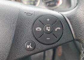 Мерседес Ц-Класс 2009 в Европе на Automoto.ua Белый Мерседес Ц-Класс, объемом двигателя 1 л и пробегом 213 тыс. км за 37900 $, фото 17 на Automoto.ua