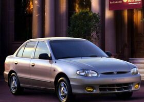 Хендай Акцент, Седан 1995 - 1999 1.3 i GLS (75 hp)