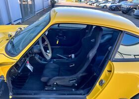Жовтий Порше 911, об'ємом двигуна 3.6 л та пробігом 120 тис. км за 107883 $, фото 10 на Automoto.ua