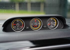 Фольксваген Бітл 2017 у Європі на Automoto.ua Срібний Фольксваген Бітл, об'ємом двигуна 1.98 л та пробігом 65 тис. км за 34831 $, фото 11 на Automoto.ua